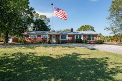 /international/us/874-buffalo-rd-quebeck-tn-38579-quebeck-tn-110120513594/