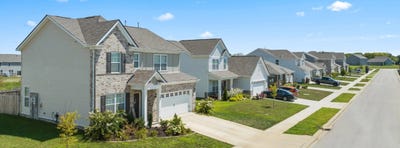 /international/us/2417-williams-ridge-dr-columbia-tn-110099801917/