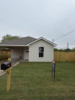 /international/us/633-w-ave-z-san-angelo-tx-110107156167/