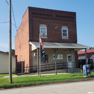 /international/us/303-3rd-street-kell-il-110101168879/
