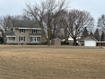 /international/us/705-kiel-st-holstein-ia-110104076403/