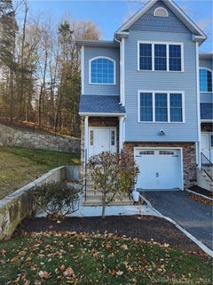 /international/us/20-short-oak-drive-brookfield-ct-110108630157/