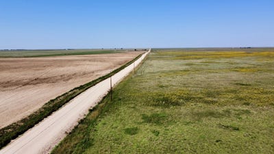 /international/us/county-road-22-matheson-co-110102056576/
