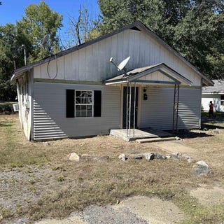 /international/us/1404-dyer-street-malvern-ar-110120414554/