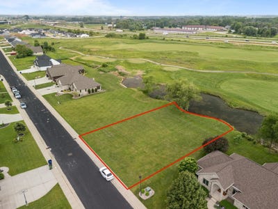 /international/us/556-royal-st-pats-drive-wrightstown-wi-110100209643/