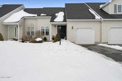 /international/us/70c-fellows-road-clifton-park-ny-110106155092/