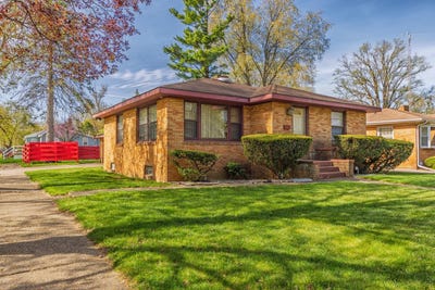 /international/us/202-searles-avenue-benton-harbor-mi-110099069427/