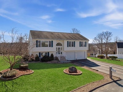 /international/us/16-princeton-rd-hudson-ma-110106321555/