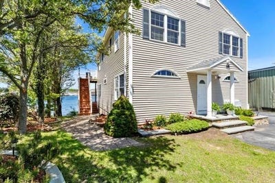 /international/us/64-rocky-neck-ave-gloucester-ma-110108193362/