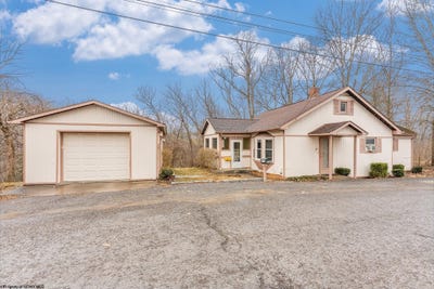 /international/us/1341-cain-street-morgantown-wv-110106963314/