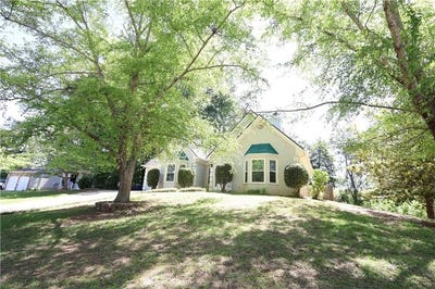 /international/us/1092-mountain-springs-drive-kennesaw-ga-110108295245/