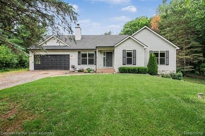 /international/us/332-triangle-lake-road-marion-twp-mi-110108917685/