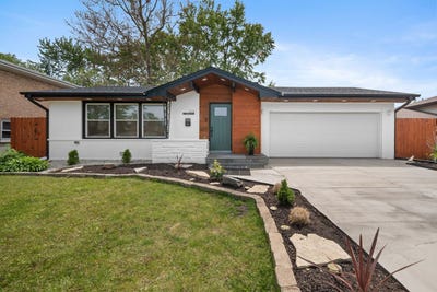/international/us/515-e-168th-place-south-holland-il-110108298596/