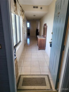 /international/us/7505-river-rd-unit-9a-newport-news-va-110099276501/