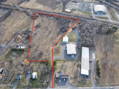 /international/us/570-hudson-river-road-waterford-ny-110120530635/