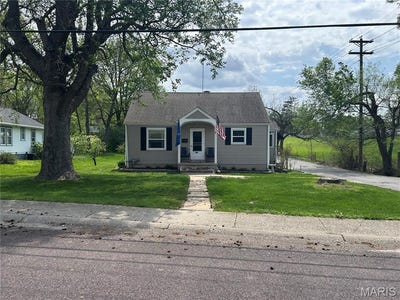 /international/us/530-hall-street-troy-mo-110107455459/