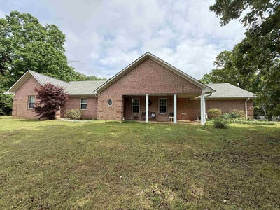 /international/us/1777-higginbottom-rd-selmer-tn-110108361976/