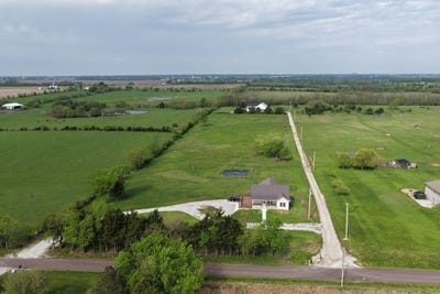 /international/us/24731-birdsong-rd-smithton-mo-110107416186/