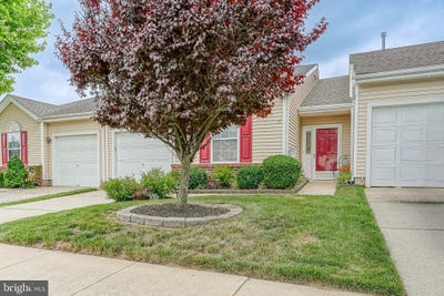 /international/us/17-clifford-drive-mount-laurel-nj-110108713442/