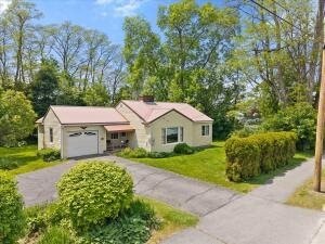 /international/us/32-davenport-street-milford-me-110108628699/