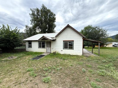 /international/us/653-9th-st-republic-wa-110101663384/