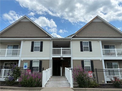 /international/us/5600-ne-80th-unit-2-a-terrace-kansas-city-mo-110107961378/