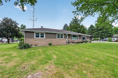 /international/us/23854-w-essex-drive-channahon-il-110108661157/