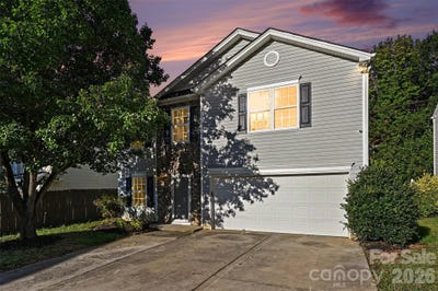 /international/us/2920-teton-drive-gastonia-nc-110120134575/