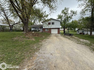 /international/us/315-e-franklin-street-centerville-ia-110099048410/