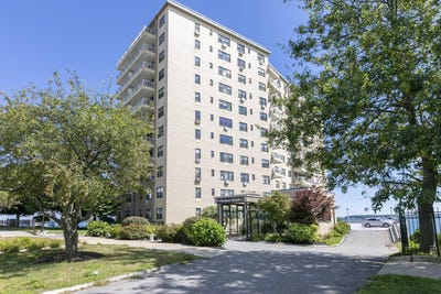 /international/us/45-eastern-promenade-portland-me-110100306654/