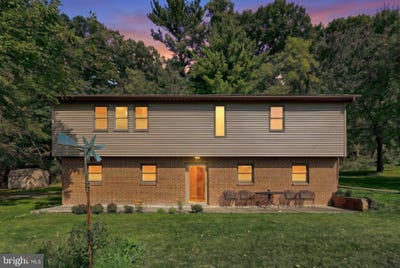 /international/us/4-e-locust-street-mount-holly-springs-pa-110120516570/