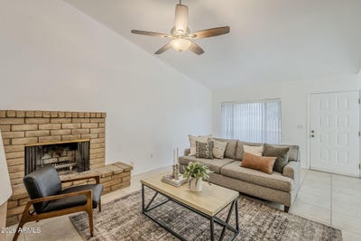 /international/us/16-w-loma-vista-drive-tempe-az-110102080446/