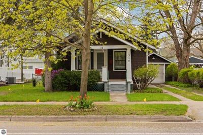 /international/us/1314-s-union-street-traverse-city-mi-110108058238/
