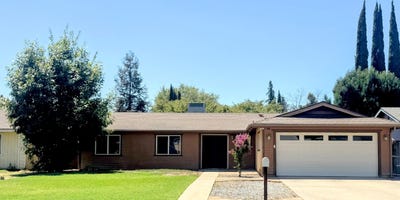 /international/us/1451-lowery-street-porterville-ca-110101125703/