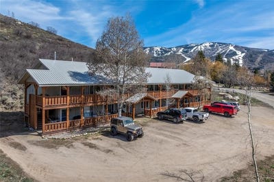 /international/us/620-anglers-drive-steamboat-springs-co-110106224241/