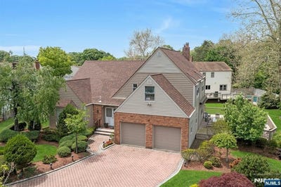 /international/us/42-09-cosgrove-court-fair-lawn-nj-110109064803/