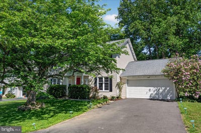 /international/us/10142-marshall-pond-road-burke-va-110108076099/