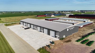 /international/us/179-25th-street-ne-sioux-center-ia-110103205869/