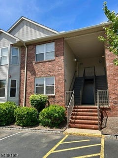 /international/us/32-rebecca-rd-east-hanover-twp-nj-110108480360/