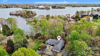 /international/us/185-appian-way-shelby-nc-110120415318/