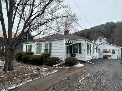 /international/us/407-ross-street-coudersport-pa-110106170639/