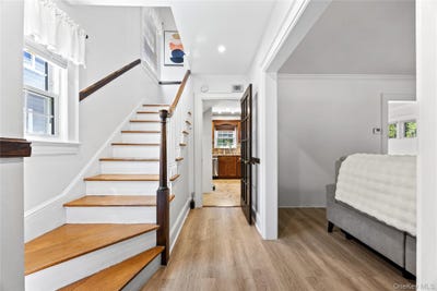 /international/us/82-superior-road-floral-park-ny-110108998199/