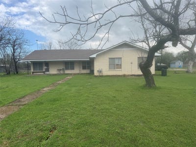 /international/us/733-foster-street-marlin-tx-110106352223/