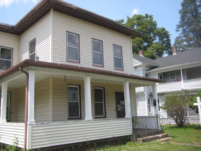 /international/us/15-wall-street-middletown-ct-110098883026/?lang=en