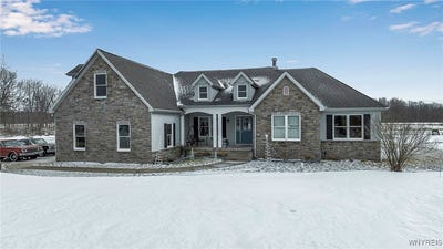 /international/us/5141-crittenden-road-newstead-ny-110097787430/?lang=en
