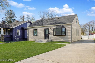 /international/us/144-monmouth-road-oakhurst-nj-110107258371/