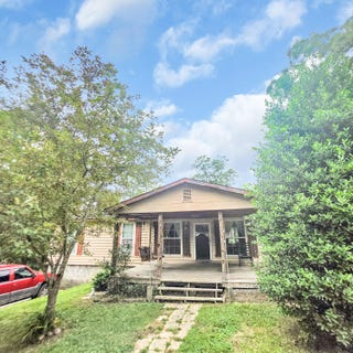 /international/us/240-ridge-road-whitwell-tn-110108503040/