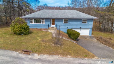 /international/us/84-everitt-street-waterbury-ct-110106802160/