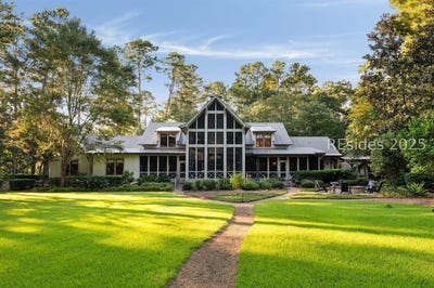 /international/us/11-headwaters-road-bluffton-sc-110101503643/