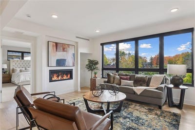 /international/us/222-ferndale-road-s-wayzata-mn-110102283355/